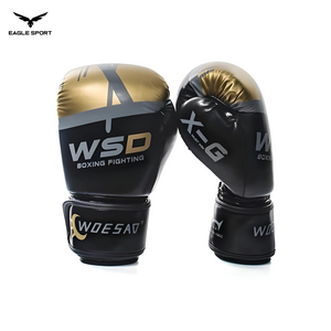 قفازات ملاكمة ماركة WOESAD – WSD احترافية للتدريب (أسود بلمسة ذهبية)
WOESAD – WSD Boxing Gloves (Black with Golden Touch) – Professional Training Gloves