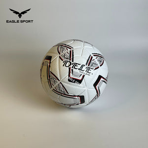  كرة قدم DIELE – تصميم أسود فخم وهادئ
DIELE Football – Elegant Black Design

