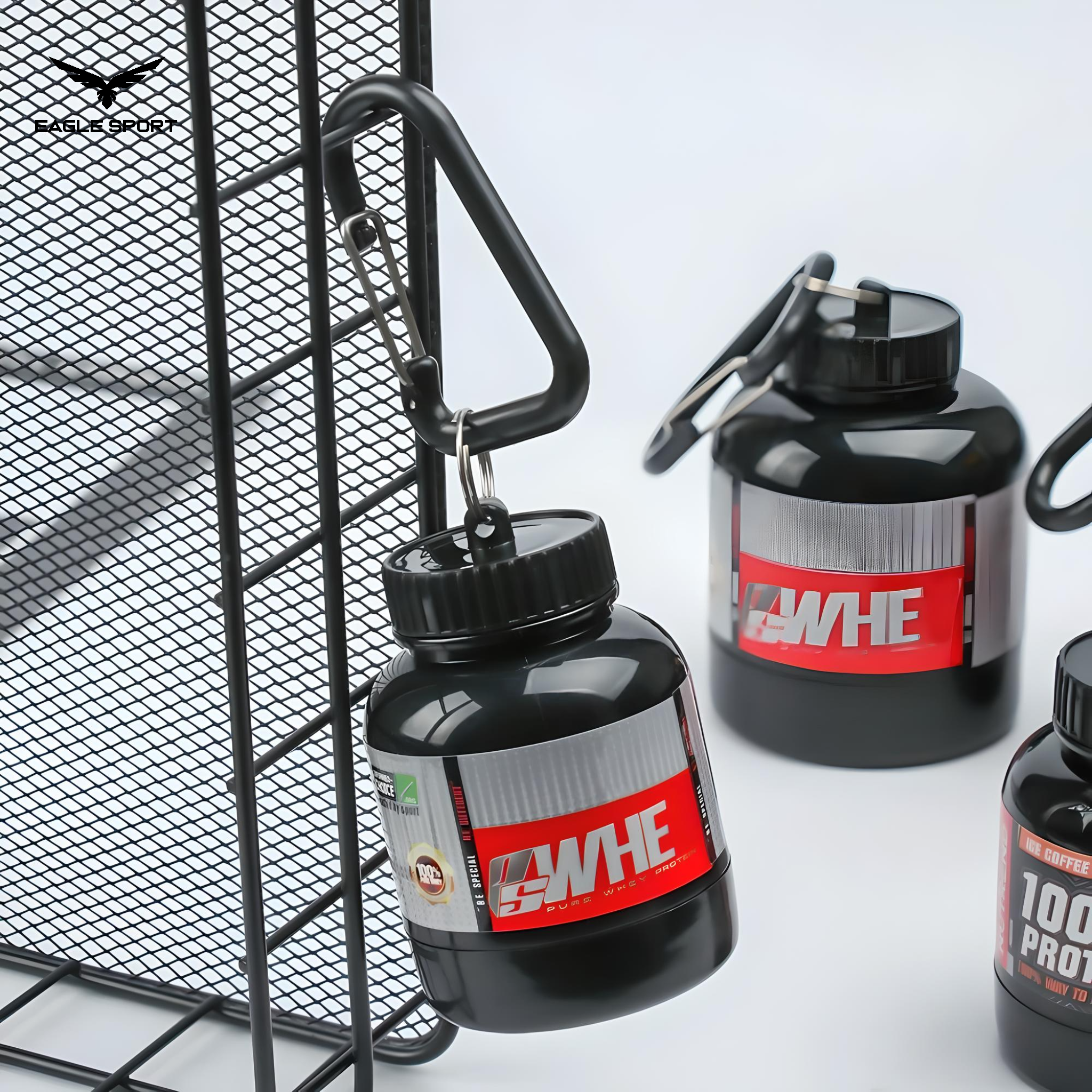 علبة تخزين صغيرة للمكملات – تصميم عبوة بروتين
 Mini Supplement Storage Container – Protein Jar Style