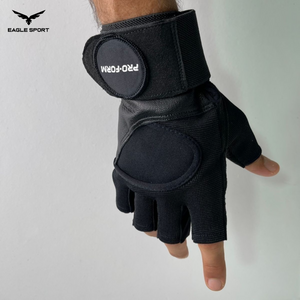 EAGLE-SPORT-JO-PRO-FORM Weightlifting Gloves for Men with Wrist Support – Stronger Grip & Better Protection
قفازات رفع الأثقال PRO-FORM للشباب (رجال) مع دعم للمعصم – ثبات، حماية وتحكم أقوى
