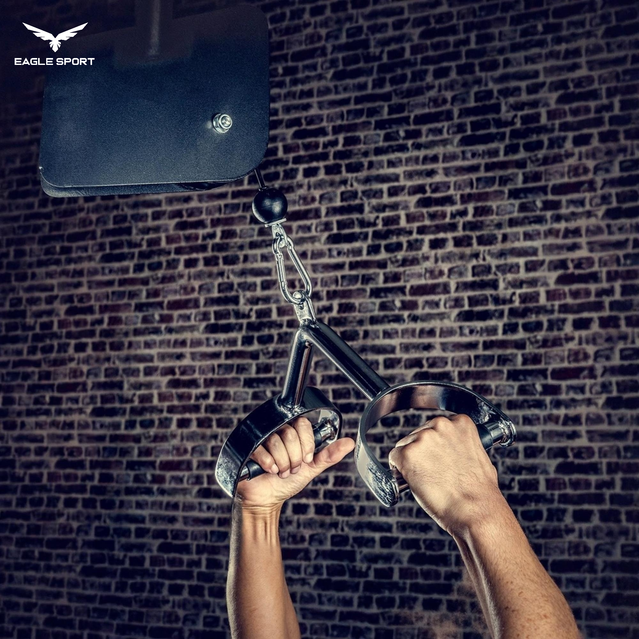 مقبض تجديف كيبل واسع على شكل (V-Bar)
V-Bar Cable Row Handle