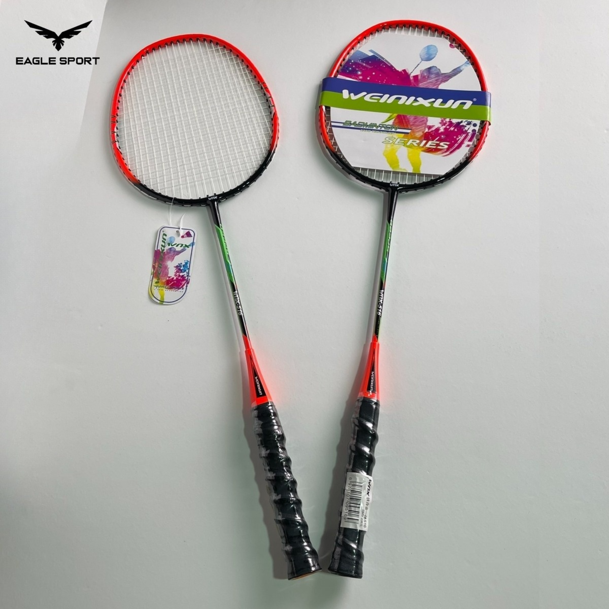 WEINIXUN 516 Badminton Racket Set with Carry Bag – Excellent Quality & Professional Performance
طقم مضارب الريشة (بادمنتون) WEINIXUN 516 مع الحقيبة – جودة ممتازة وأداء احترافي